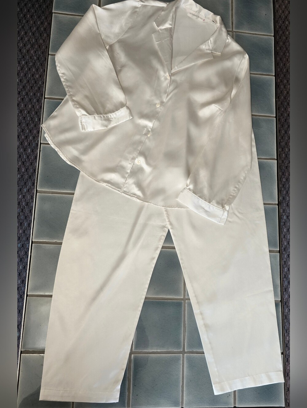 VICTORIA'S SECRET | White Satin Pajamas